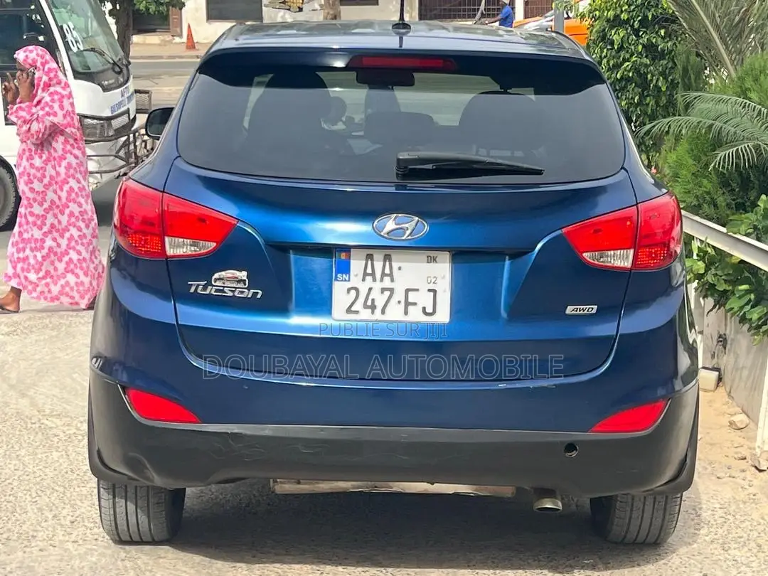 Hyundai Tucson 2015 Blue