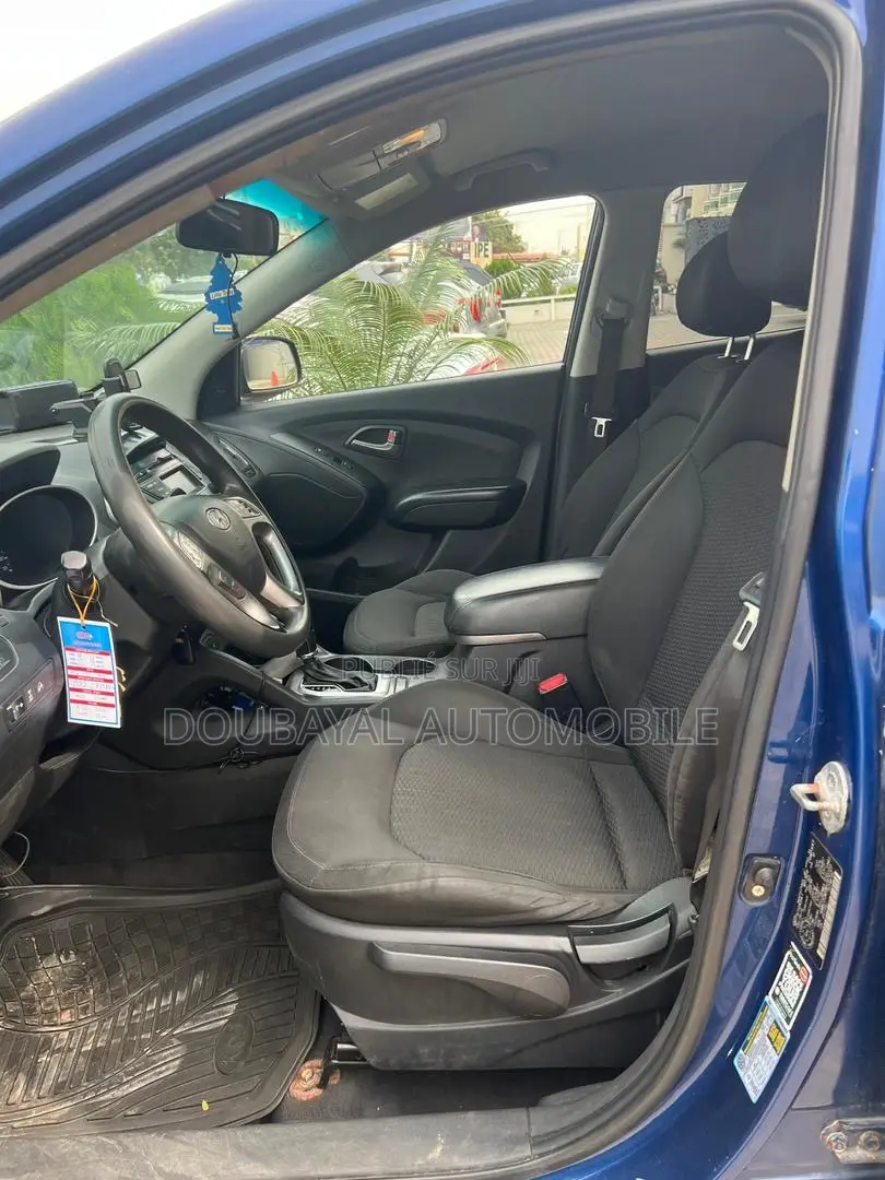 Hyundai Tucson 2015 Blue