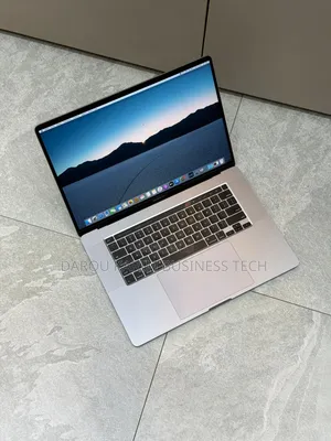 New Apple MacBook Pro 2019 32GB Intel Core I7 SSD 512GB