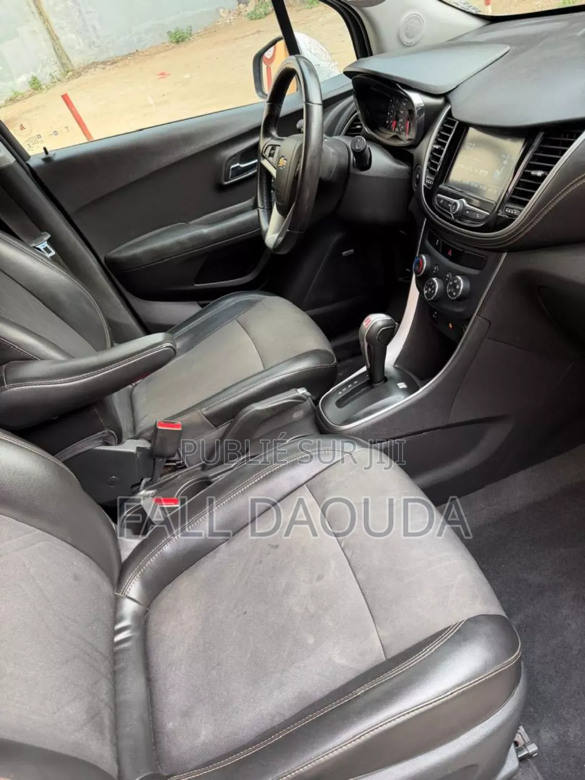 Bateau De Pêche Disponible en Gambie Prix 85,000,000 Millions