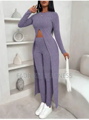 Taille Haute Et Manches Longues