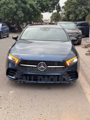 Photo - Mercedes-Benz A-Class 2020 Black