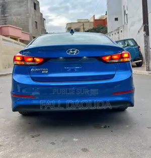 Hyundai Elantra 2017 Blue