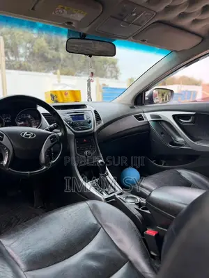 Hyundai Avante 2014 Gris