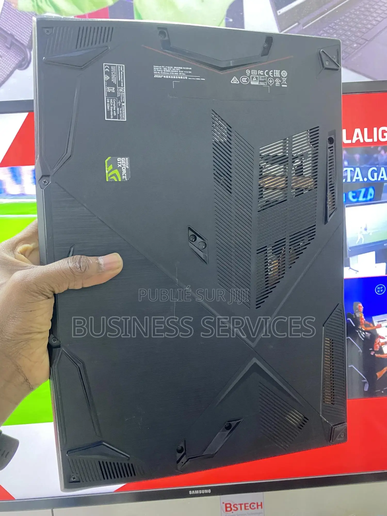 Ordinateur Portable MSI 16GB Intel Core I7 SSD 256GB