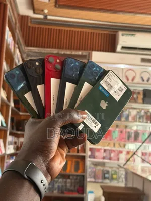 New Apple iPhone 13 128 GB Rose