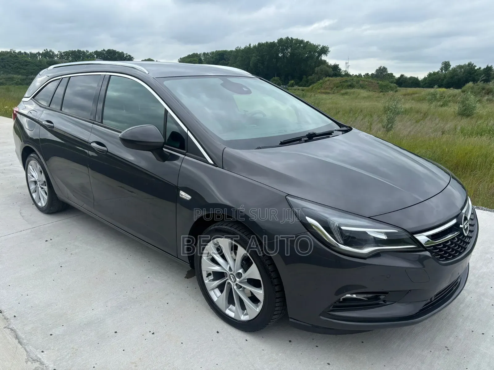 Opel Astra 2016 Black