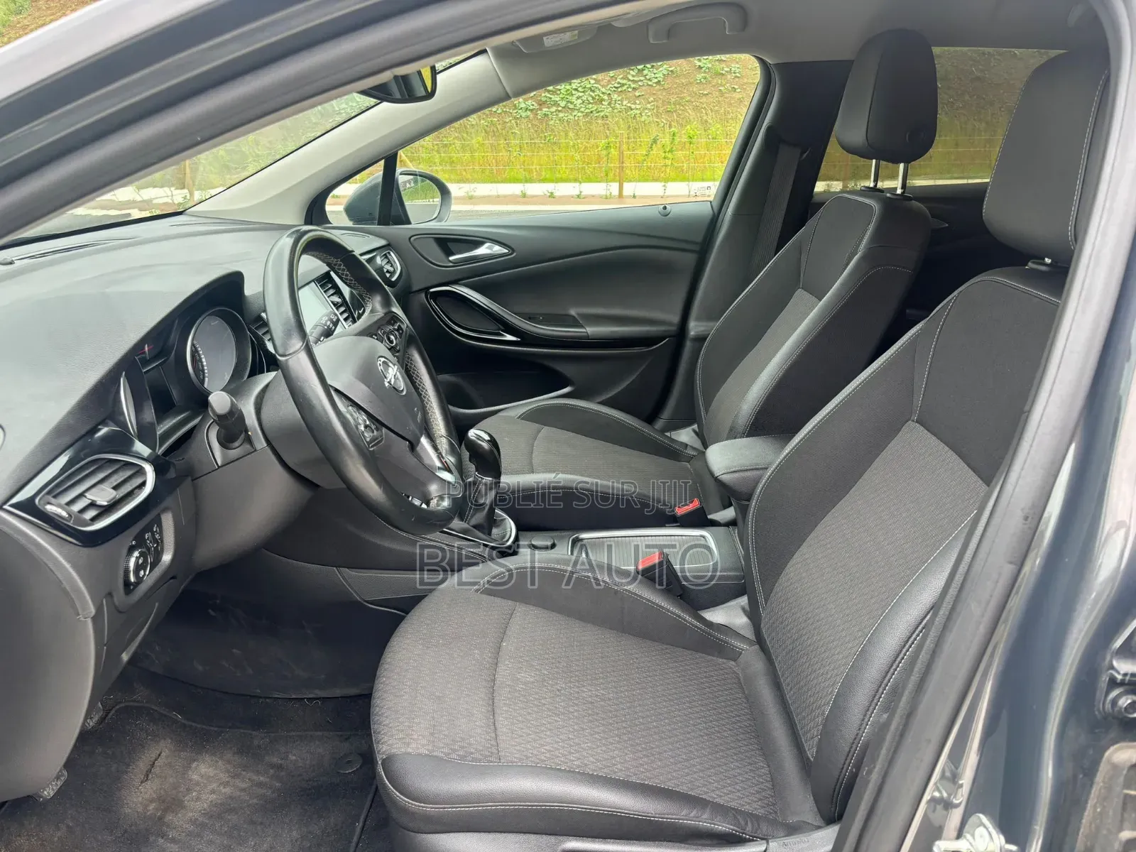 Opel Astra 2016 Black
