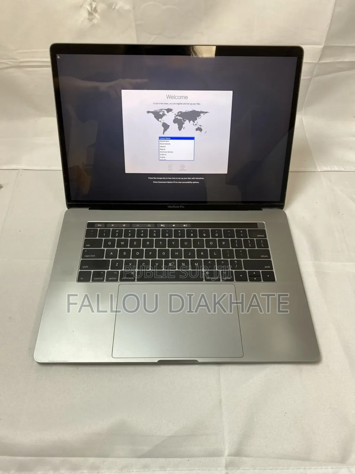 New Apple MacBook Pro 2019 32GB Intel Core I7 SSD 512GB