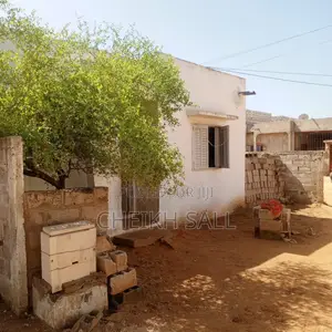 2chbre Maison dans N°105F, Bambylor à Vendre