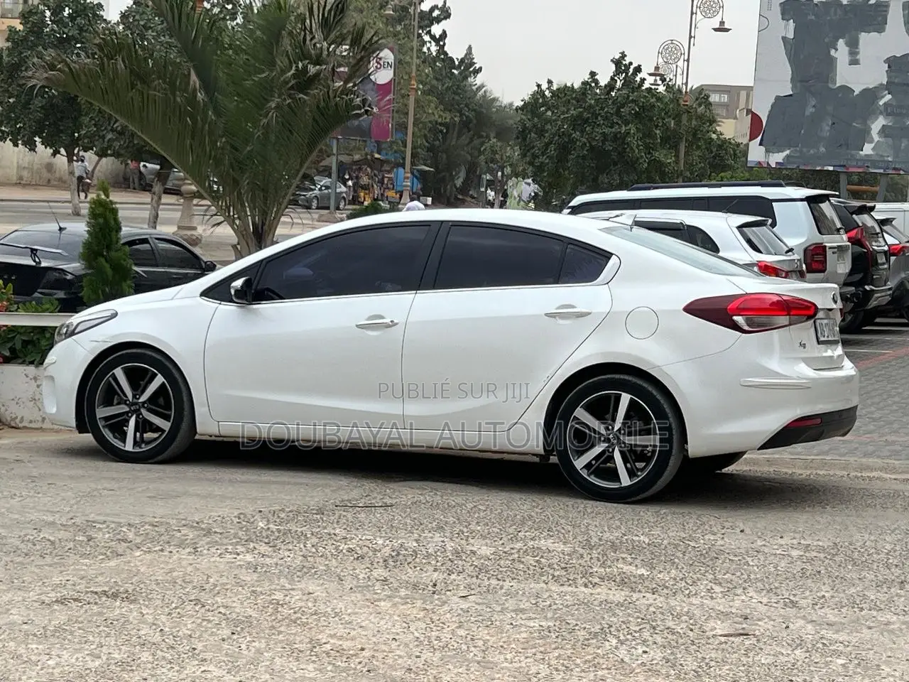 Kia K3000 2017 Black