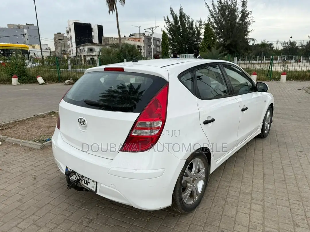 Hyundai Accent 2012 Black