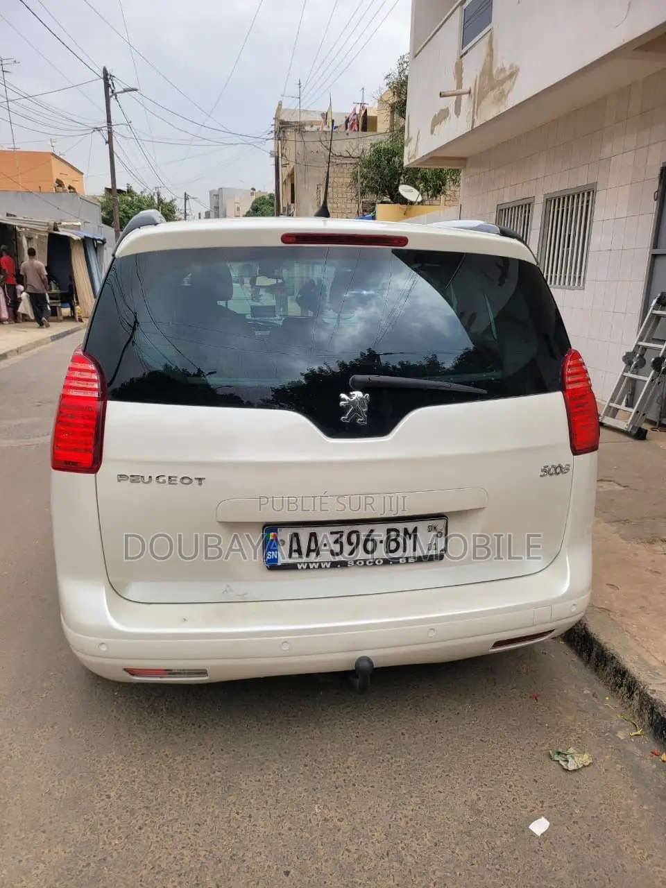 Peugeot 5008 1.6 HDi MT Active 2012 Black