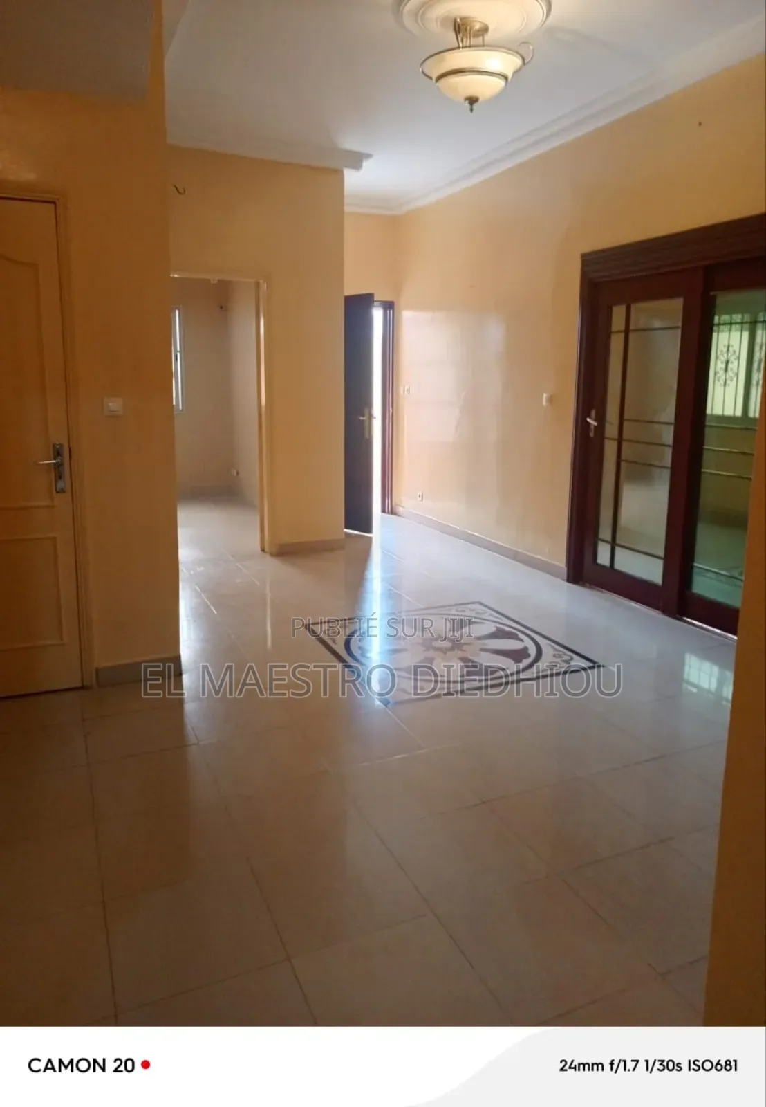 5chbre Villa dans Villa+R+2 À Louer, Ouakam à Louer