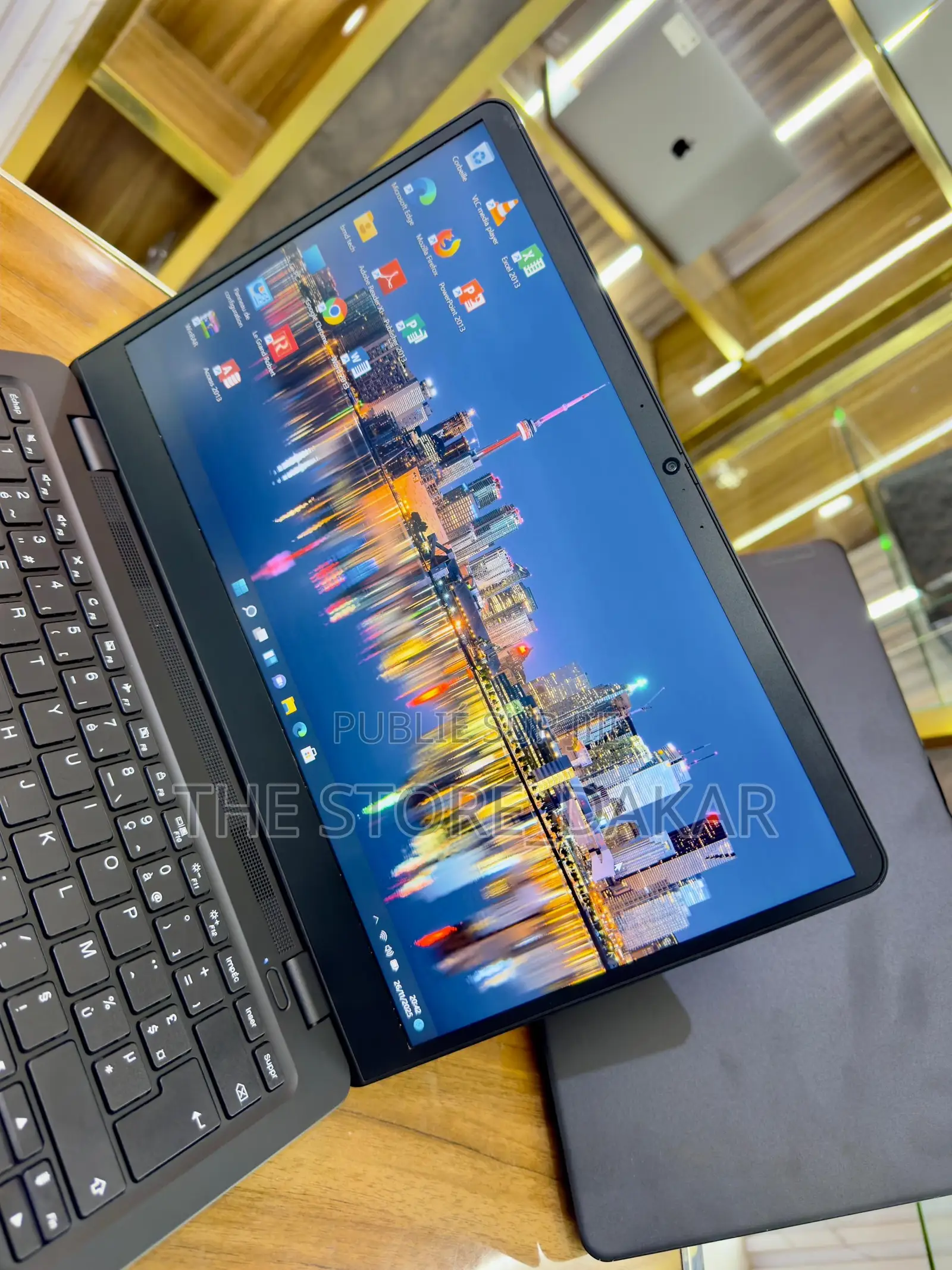 Ordinateur Portable Lenovo 8GB AMD SSD 256GB