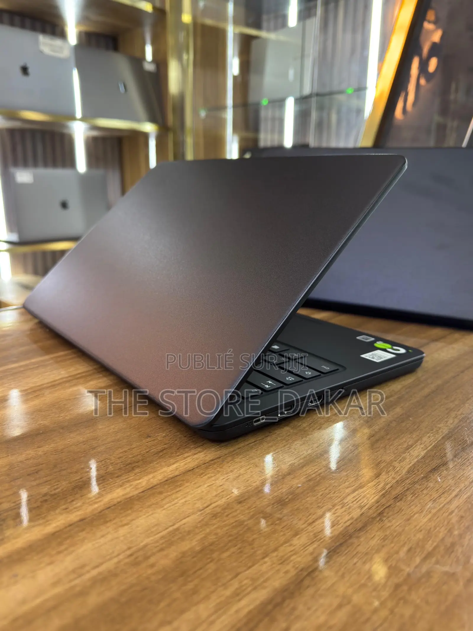 Ordinateur Portable Lenovo 8GB AMD SSD 256GB