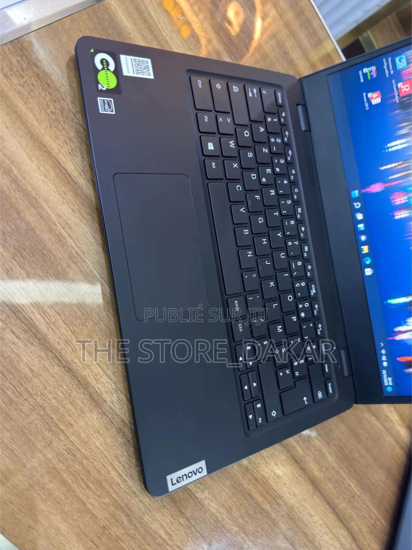 Ordinateur Portable Lenovo 8GB AMD SSD 256GB