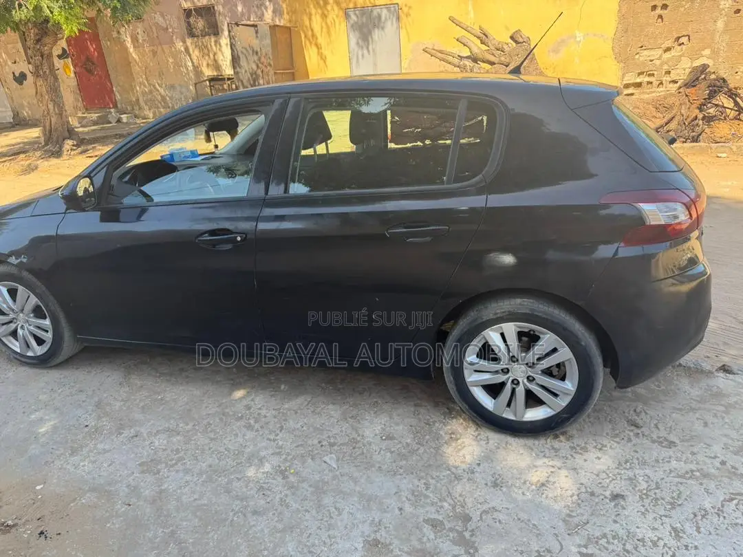 Peugeot 308 2016