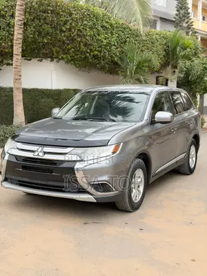 Mitsubishi Outlander 2016 Gris