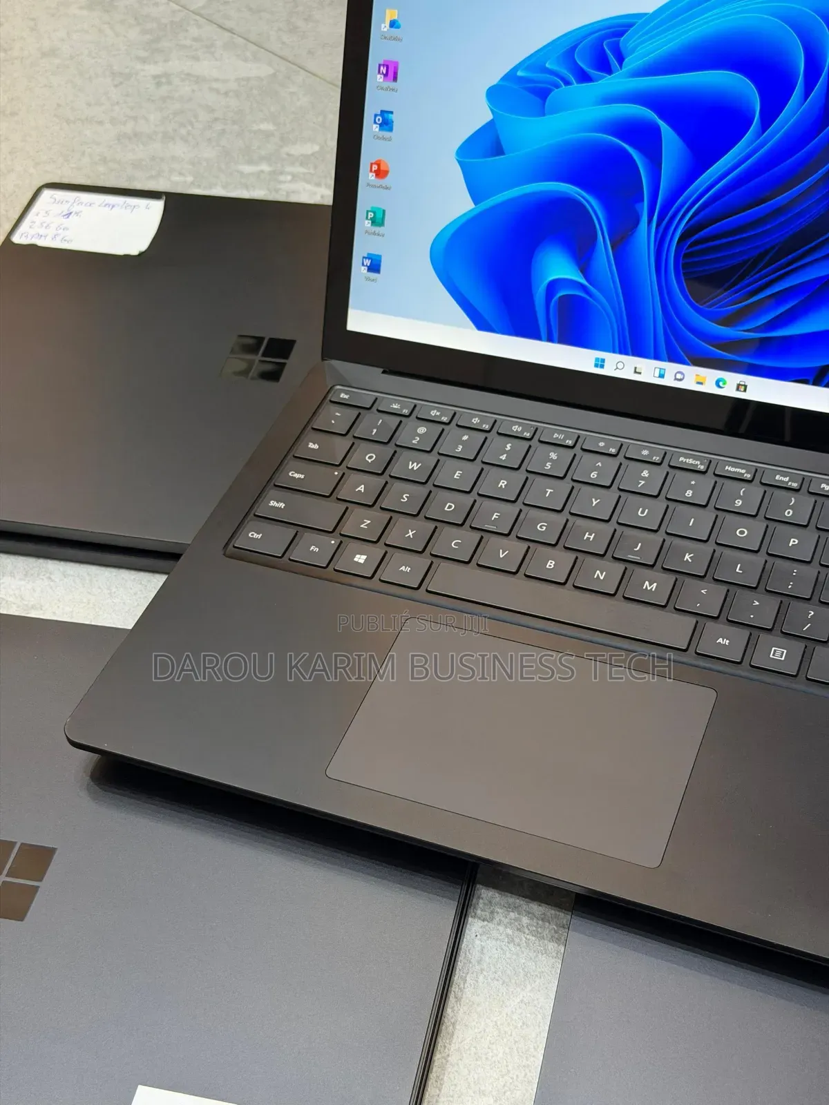 New Microsoft Surface Laptop 3 8GB Intel Core I5 SSD 256GB