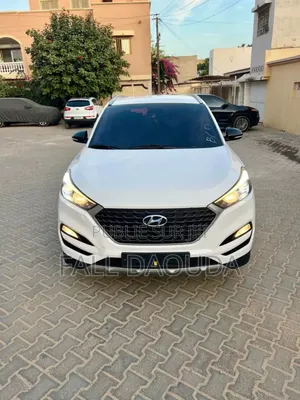 Photo - Hyundai Tucson 2017 Blanc