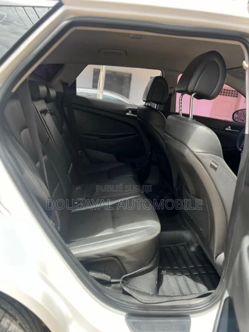 Hyundai Tucson Sport AWD 2016 Black