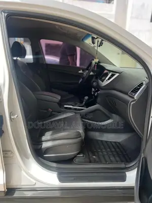 Hyundai Tucson Sport AWD 2016 Black