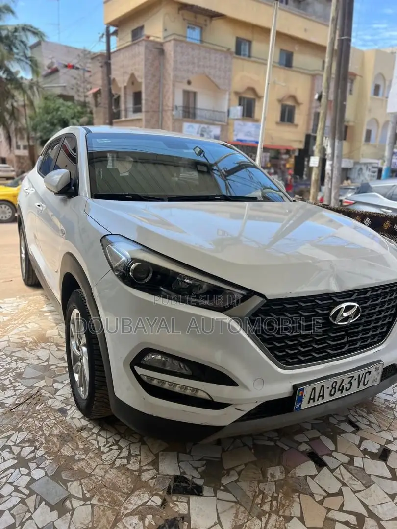 Hyundai Tucson Sport AWD 2016 Black