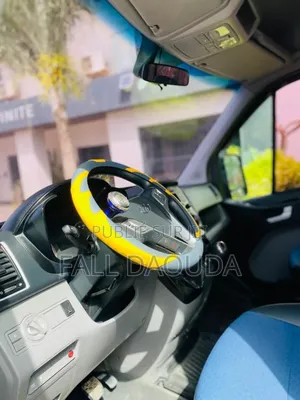 Hyundai Satellite 2016 Blanc