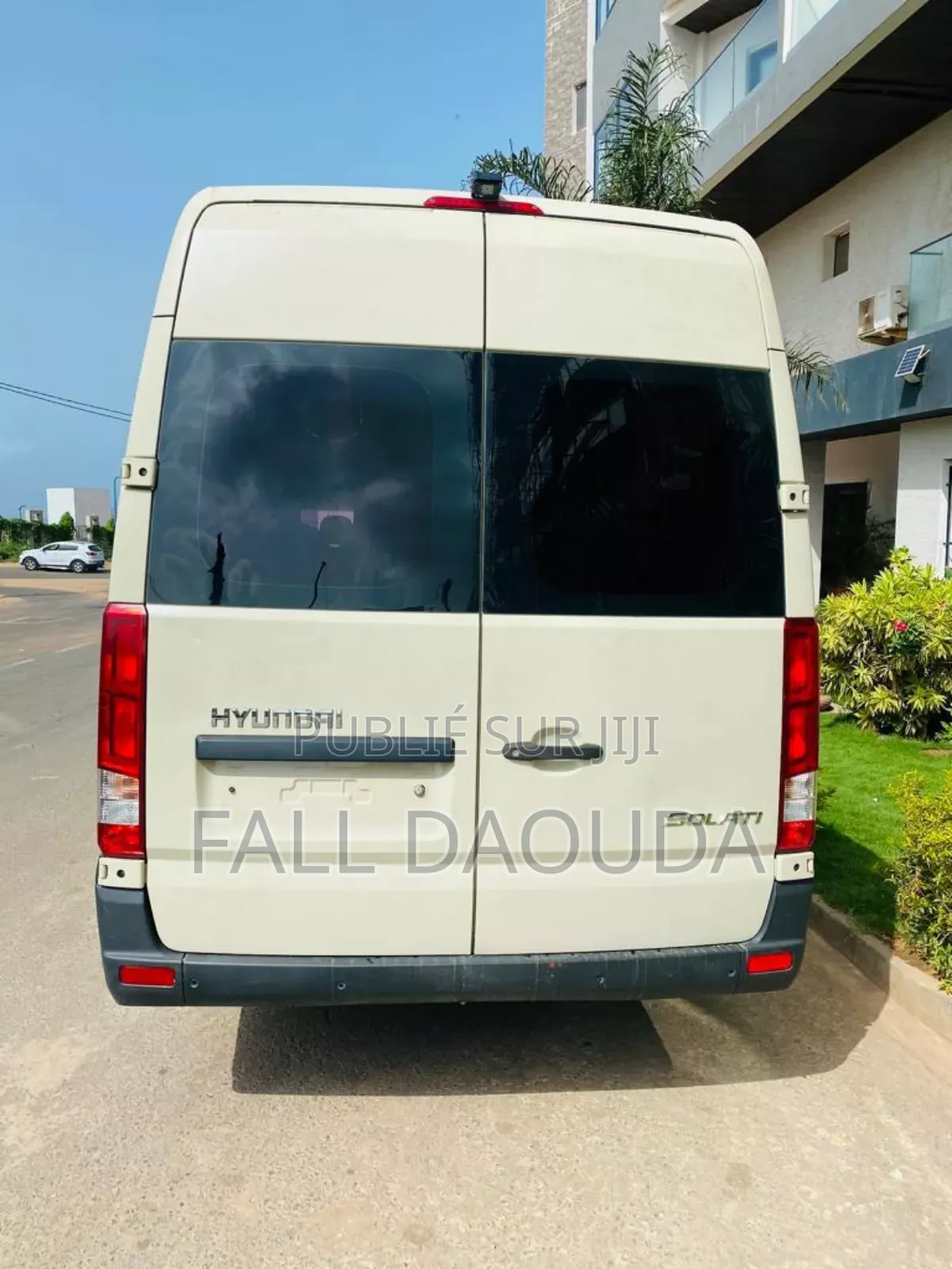 Hyundai Satellite 2016 Blanc