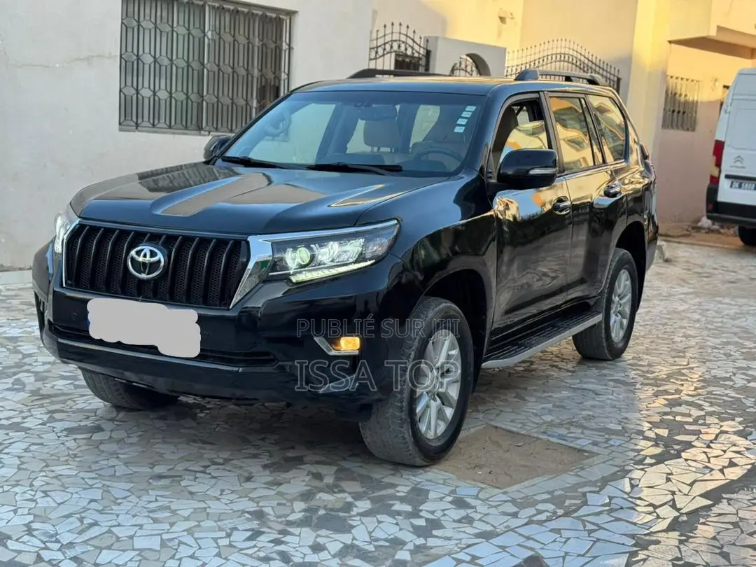 Toyota Land Cruiser Prado 2017 Black