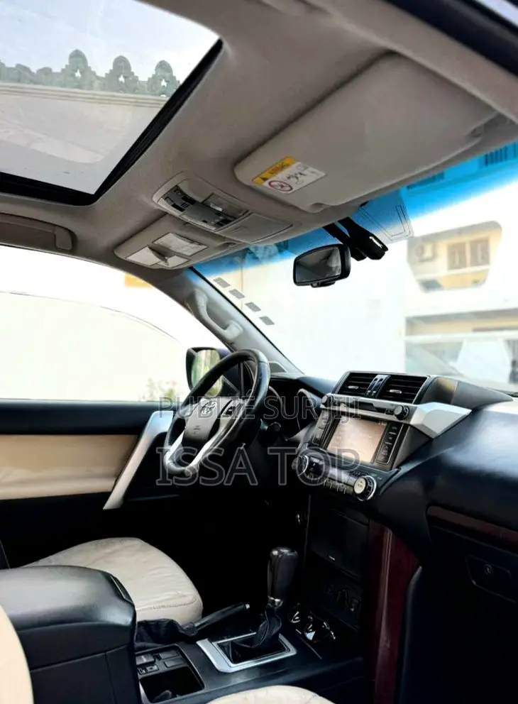 Toyota Land Cruiser Prado 2017 Black