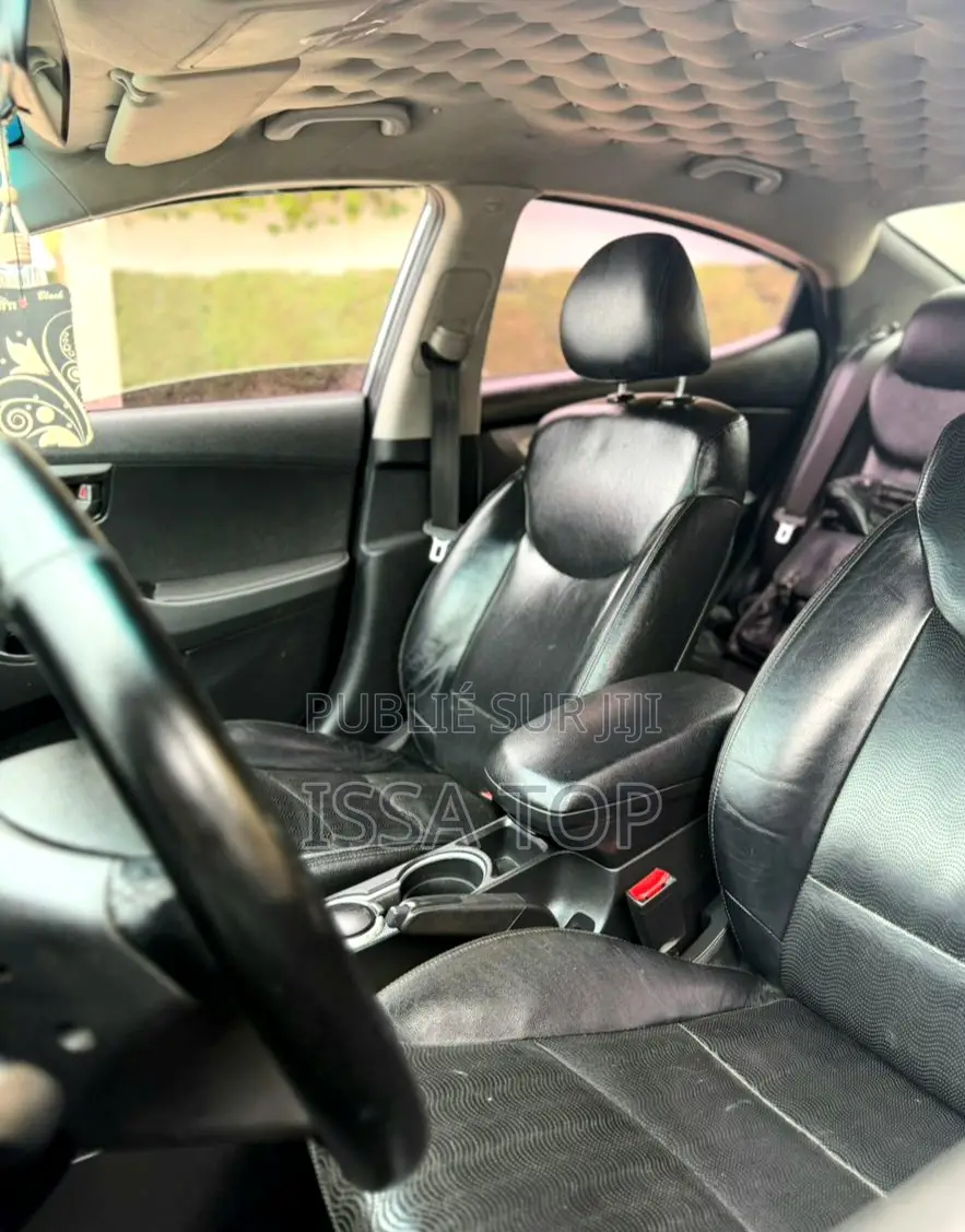 Hyundai Elantra 2014 Gris