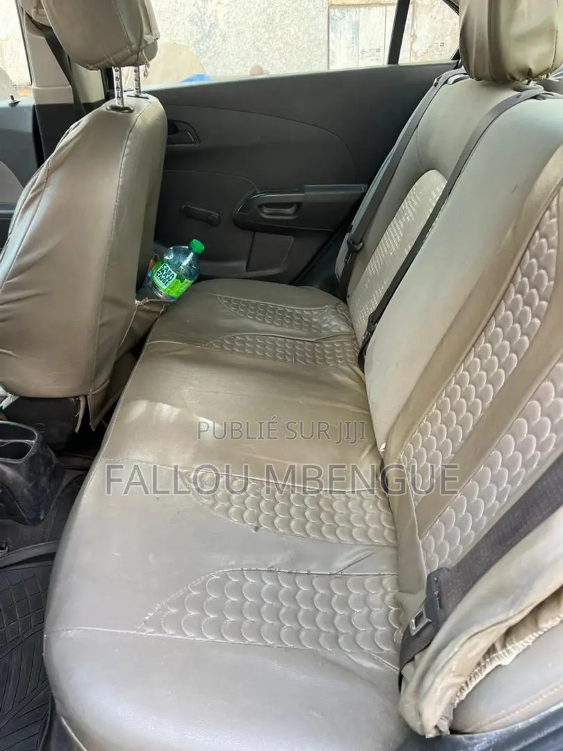 Chevrolet Sonic 2015 Gris