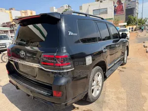 Toyota Land Cruiser Prado 2010 Black