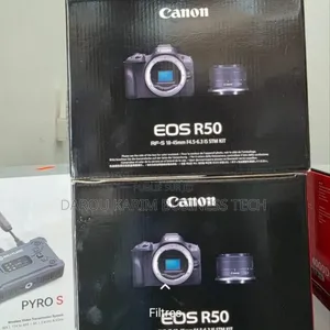 Photo - Canon Eos R50