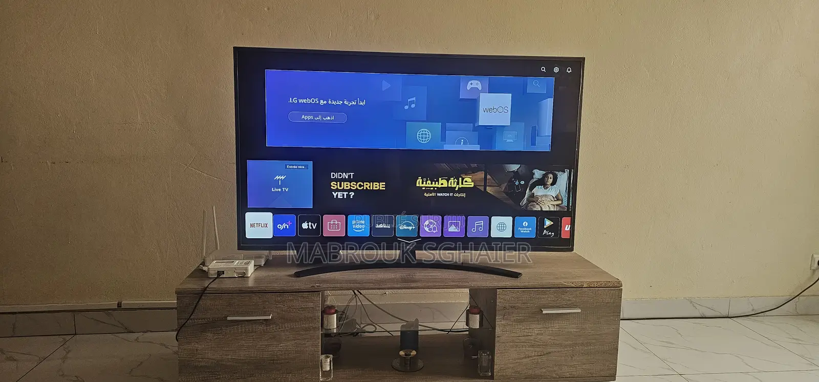 Tv Lg Smart 139/55 Cm + Table Tv