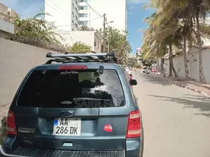 Photo - Ford Focus 2012 Bordeaux