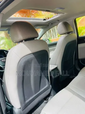 Hyundai Elantra 2018 Black