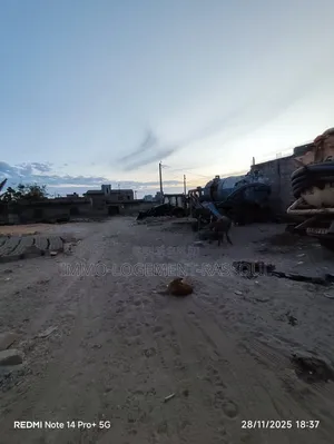 Terrain Commercial À Vendre À Rufisque 403m2