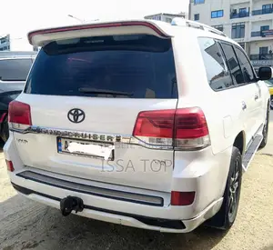 Toyota Land Cruiser 2010 Blanc