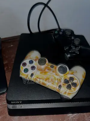 Photo - Ps4 Slim Tres Bon Etat