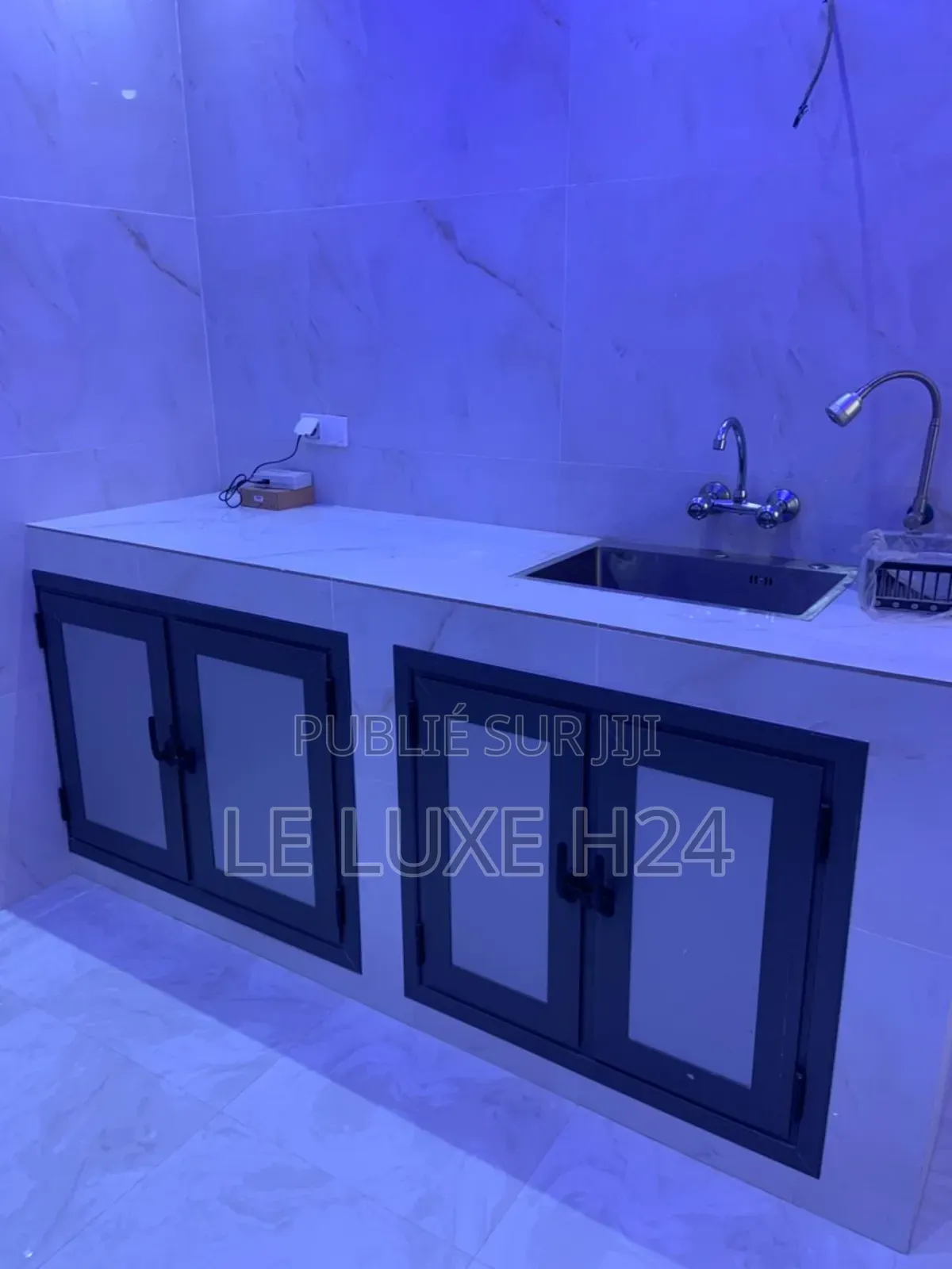 2chbre Appartement dans Apparemment F3, Yoff à Louer