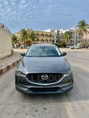 Photo - Mazda CX-5 2017 Gris
