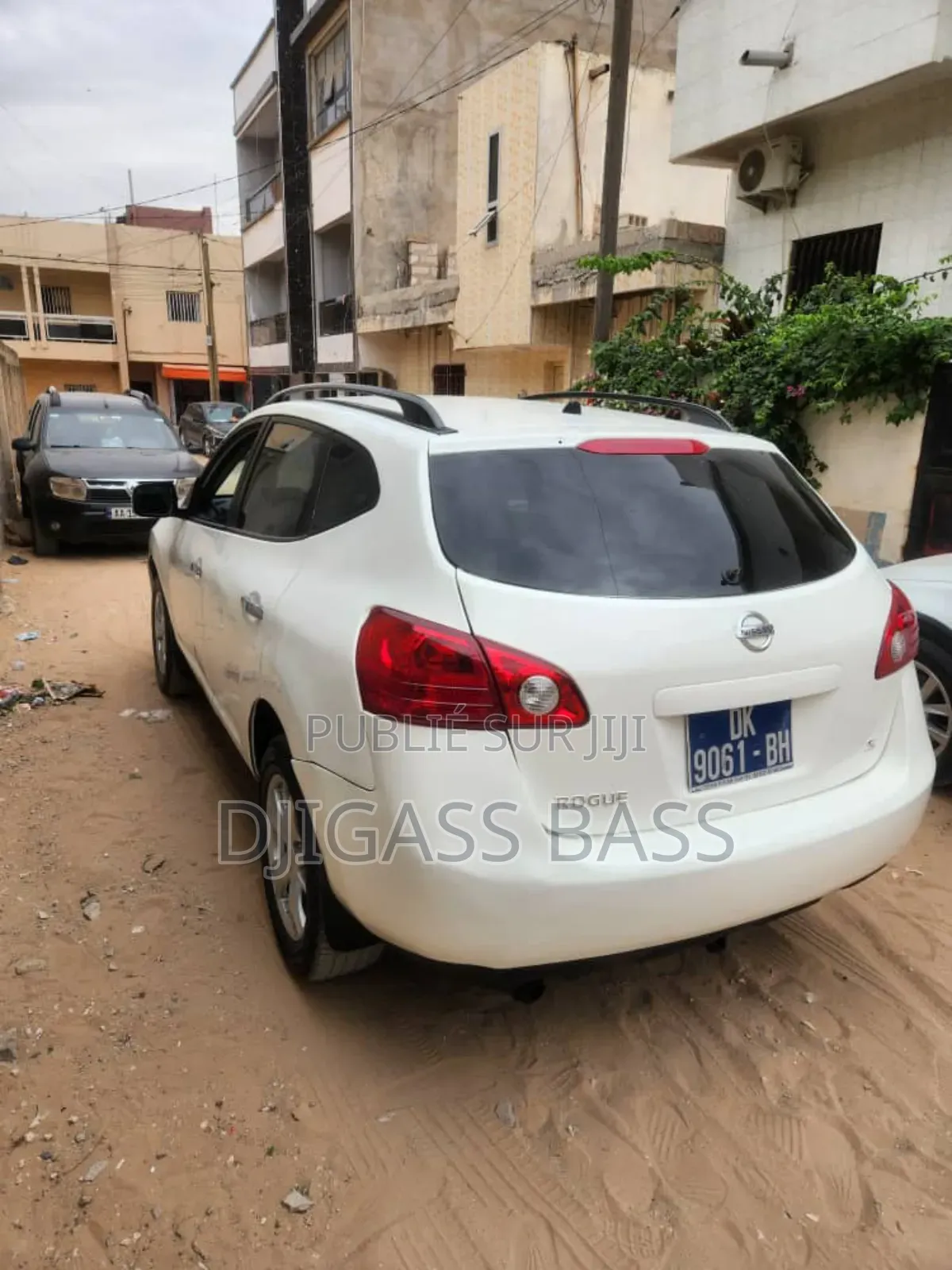 Nissan Rogue 2011 Blanc cassé