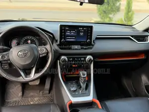 Toyota RAV4 Limited AWD 2020 Noir Mat