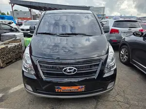 Photo - Hyundai Starex 2017 Black