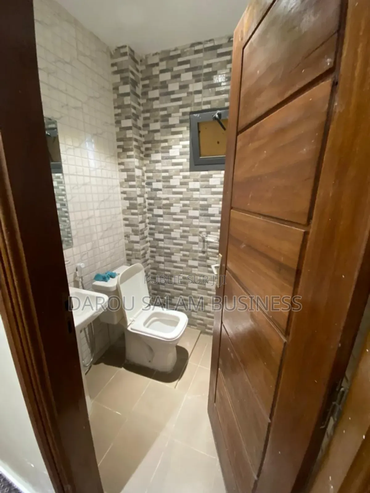 2chbre Appartement dans Yoff à Louer