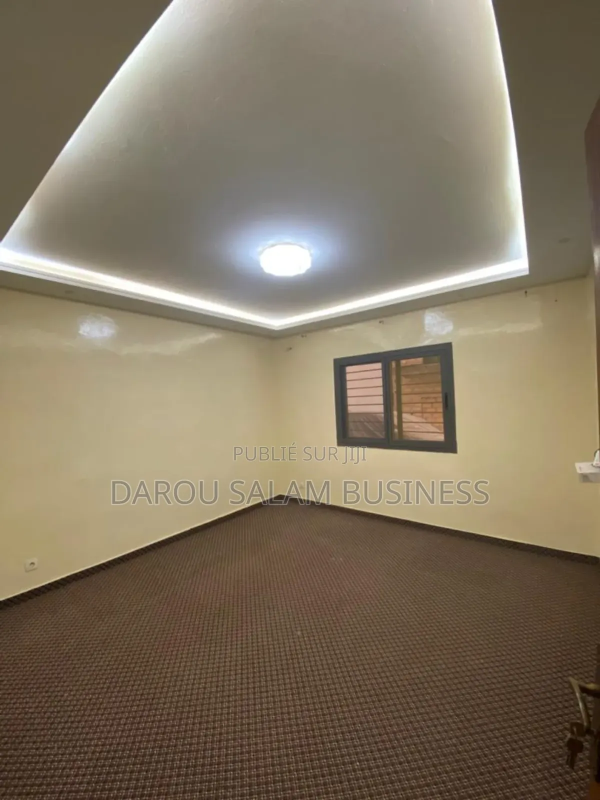 2chbre Appartement dans Yoff à Louer