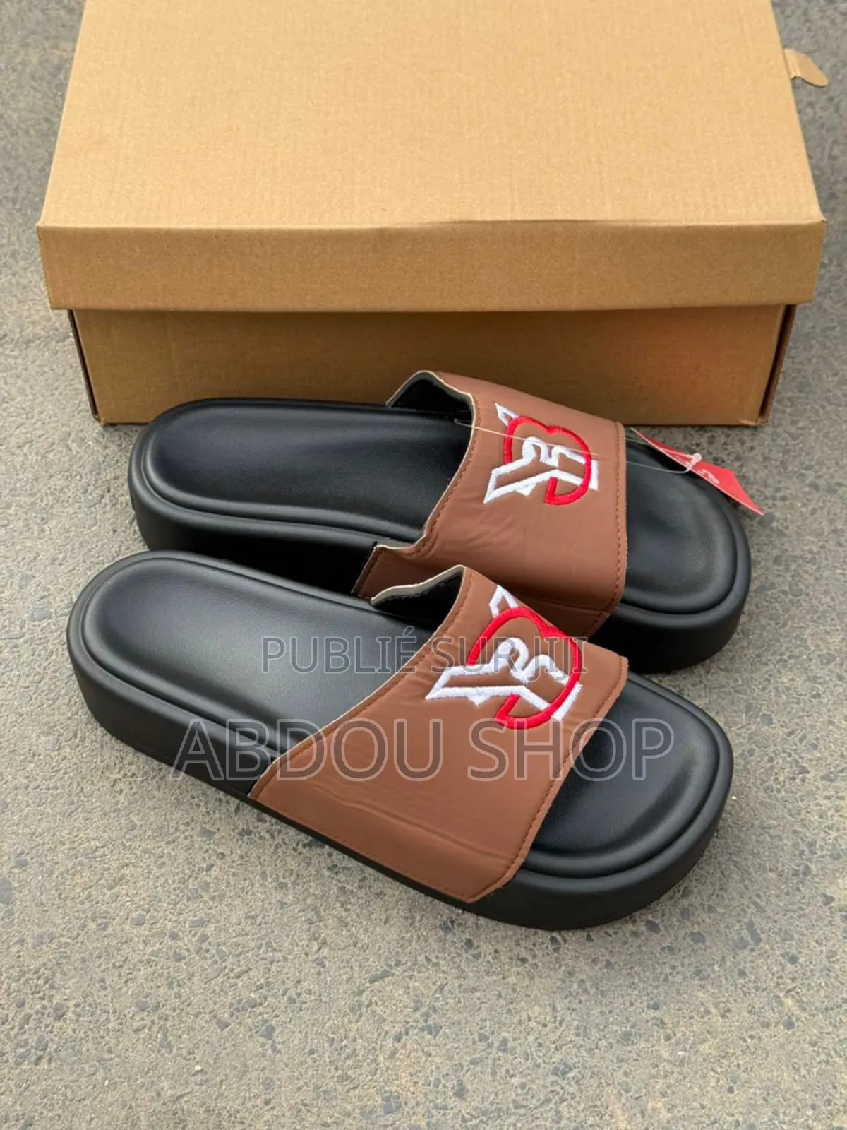 Chaussures Sandales Y3 Disponible